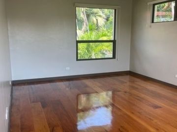 HOUSE AND LOT FOR SALE AT AYALA ALABANG