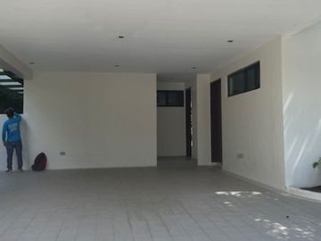 HOUSE AND LOT FOR SALE AT AYALA ALABANG