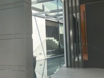 HOUSE AND LOT FOR SALE AT AYALA ALABANG