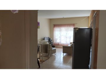SE VENDE CASA DOS PLANTAS BIFAMILIAR EN BARRIO SANTA ELENA
