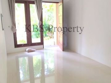 Disewa Rumah 2 Lantai Lokasi Villa Panbil - Batam