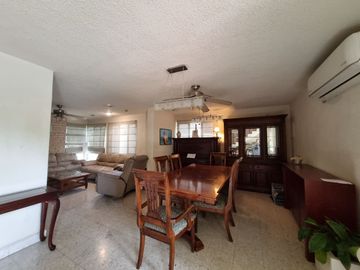 CASA EN VENTA EN MITRAS SUR