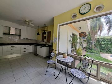 CASA EN VENTA EN MITRAS SUR