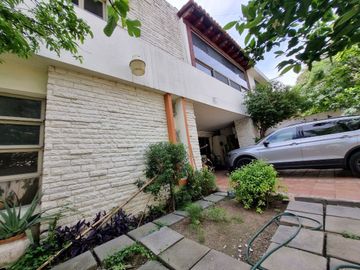 CASA EN VENTA EN MITRAS SUR