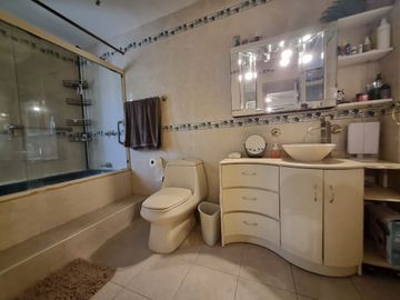 CASA EN VENTA EN MITRAS SUR