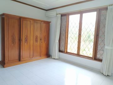 For Rent Beautiful Big House inside Cluster at Cipete