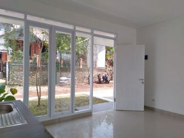 Dijual rumah mewah cantik rasa villa di cikutra pahlawan dkt DAGO