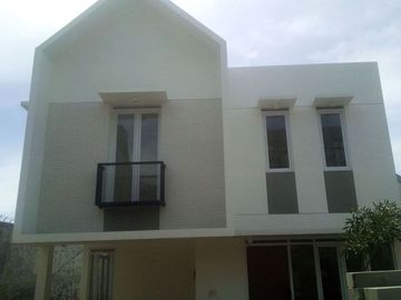 Dijual rumah mewah cantik rasa villa di cikutra pahlawan dkt DAGO