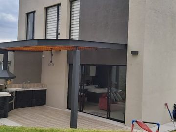 VENTA DE CASA EN GUAYLLABAMBA POR ESTRENAR 4 HABITACIONES