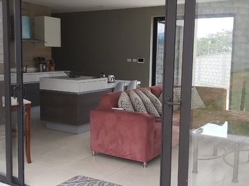 VENTA DE CASA EN GUAYLLABAMBA POR ESTRENAR 4 HABITACIONES