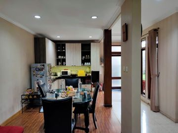 dijual rumah klasik minimalis cantik geger kalong Bandung dekat tol