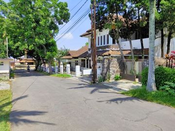 dijual rumah klasik minimalis cantik geger kalong Bandung dekat tol