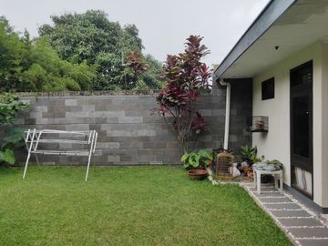 dijual rumah klasik minimalis cantik geger kalong Bandung dekat tol