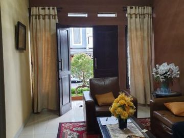 Rumah Terawat Dihuni 2 Lantai di Rajawali Bintaro Sektor 9 - 2604