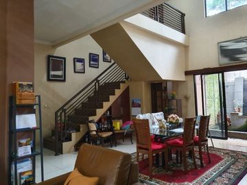 Rumah Terawat Dihuni 2 Lantai di Rajawali Bintaro Sektor 9 - 2604