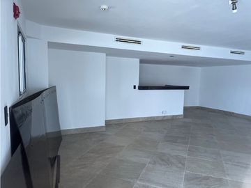 SEA CONFIABLE VENDE APARTAMENTO EN PH CRISTAL BLUE