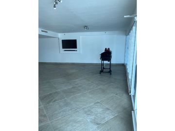 SEA CONFIABLE VENDE APARTAMENTO EN PH CRISTAL BLUE