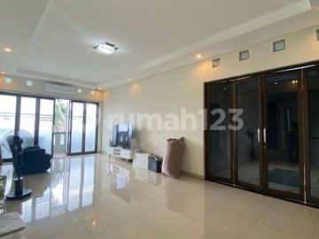 Rumah 497m² di Cipete Halaman Luas dan Asri Dekat MRT & Tol Simatupang