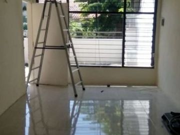 Rumah shm 3kt.. Rungkut asri timur 1.6 M negoo
