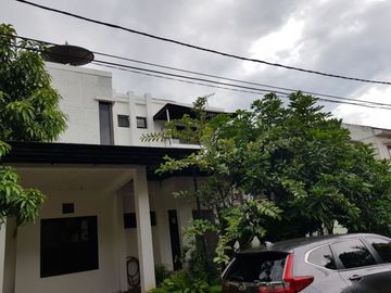 Rumah di Cinere, 2Lt dlm Prmhn yg Nyaman, Akses TOL Andara