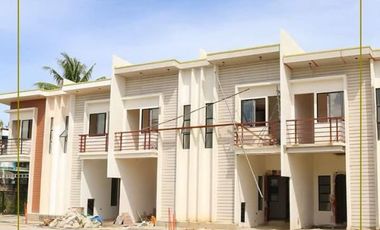 3BR, 2 Car Garage Townhouse in Lapu-Lapu, Breeza Coves