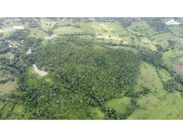 VENTA CASA CON TERRENO EN LA CHORRERA CERRO CAMA