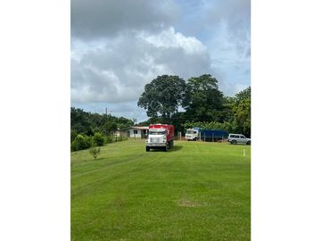 VENTA CASA CON TERRENO EN LA CHORRERA CERRO CAMA