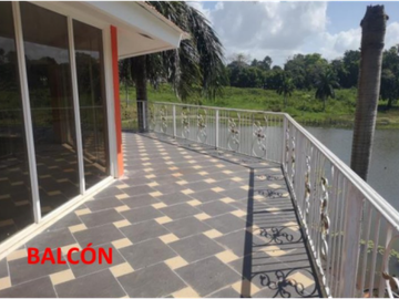 VENTA CASA CON TERRENO EN LA CHORRERA CERRO CAMA