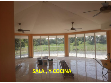 VENTA CASA CON TERRENO EN LA CHORRERA CERRO CAMA