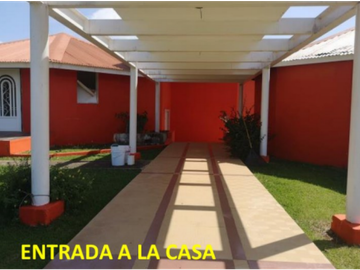 VENTA CASA CON TERRENO EN LA CHORRERA CERRO CAMA