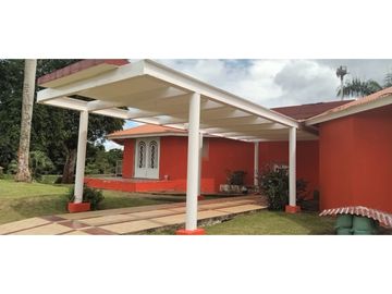 VENTA CASA CON TERRENO EN LA CHORRERA CERRO CAMA