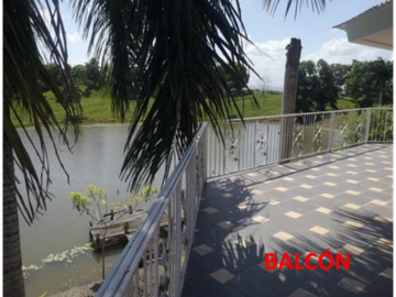 VENTA CASA CON TERRENO EN LA CHORRERA CERRO CAMA