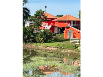 VENTA CASA CON TERRENO EN LA CHORRERA CERRO CAMA