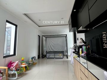 Disewakan Rumah Luas Semi Furnish Di Puri Bintaro Sektor 9
