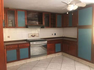 Casa en Venta, Chihuahua, Col. Petrolera.
