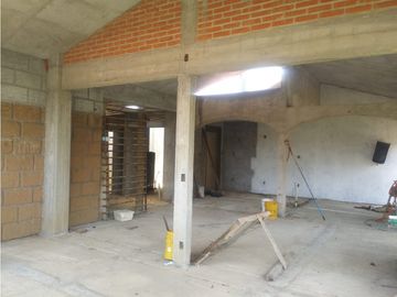 Residencia una sola planta en obra Gris en Ocotepec, Cuernavaca Mor.