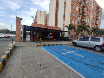 apartamento en venta en torres de comfandi. Cod V118589