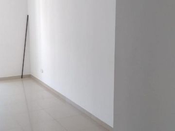 apartamento en venta en torres de comfandi. Cod V118589