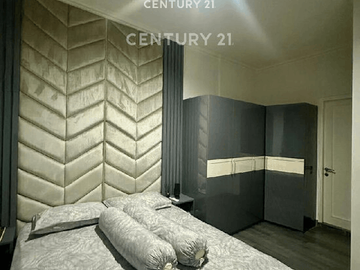 Disewakan Rumah Strategis FurnishedHarga Menarik Bintaro Sektor 4