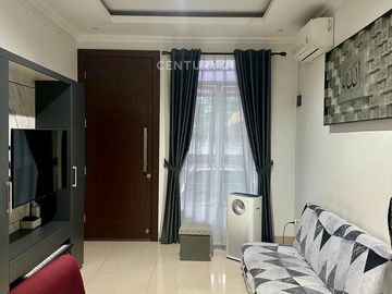 Disewakan Rumah Strategis FurnishedHarga Menarik Bintaro Sektor 4