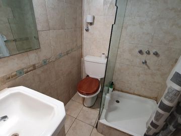 Casa para 2 Familias en venta en Lanus Oeste
