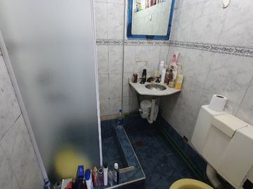 Casa para 2 Familias en venta en Lanus Oeste