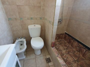 Casa para 2 Familias en venta en Lanus Oeste