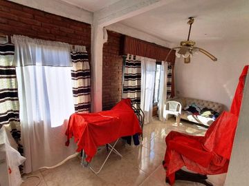 Casa para 2 Familias en venta en Lanus Oeste