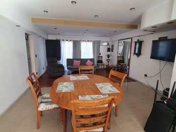 Casa para 2 Familias en venta en Lanus Oeste