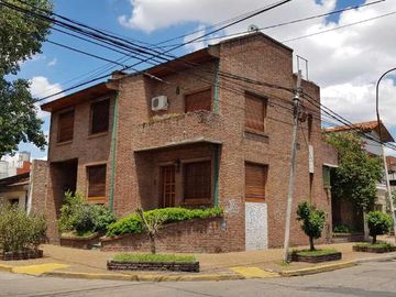 Casa en venta en Caseros