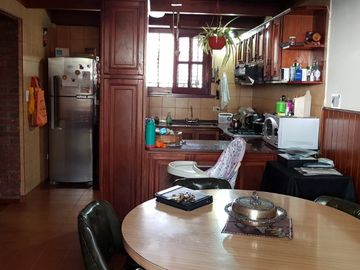 Casa en venta en Caseros