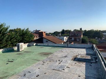Casa con Departamento en venta en Quilmes Oeste Centro