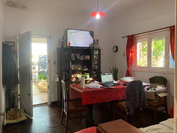 Casa con Departamento en venta en Quilmes Oeste Centro