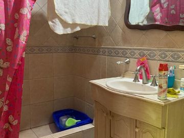 Casa con Departamento en venta en Quilmes Oeste Centro
